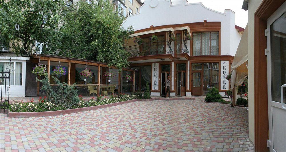 Hotel Leotel Liov Exterior foto