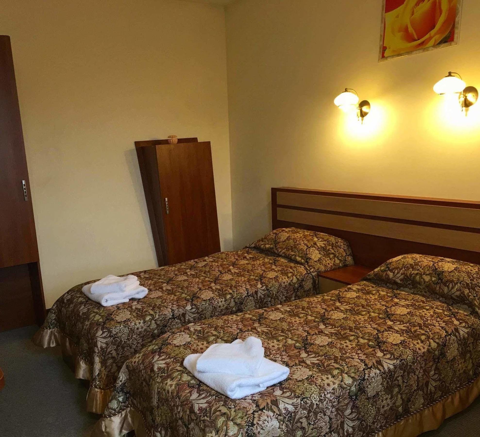 Hotel Leotel Liov Exterior foto